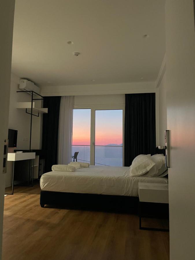 Sea & Lake View Villa Ksamil Exteriör bild